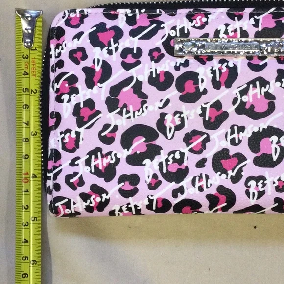 Betsey Johnson Pink Leopard Print Clutch Wristlet - Picture 5 of 5